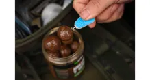 NIKL Boilies v dipe Calanus & Krill 250ml (4)