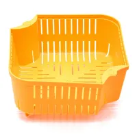 GURU Sito na vlhčenie Bait Strainer 3 pint (16x16x8cm)