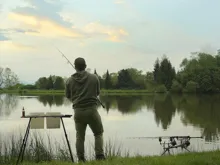 DELPHIN Stojan na vedrá Top Spod (11)