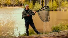 GIANTS FISHING Plávajúci podberák s pogumovanou sieťkou Deluxe 70x70cm, 220cm (9)